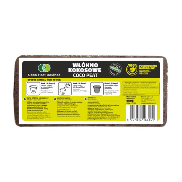 Brykiet włókna kokosowego Biovita Coco peat 650 g w opakowaniu na białym tle