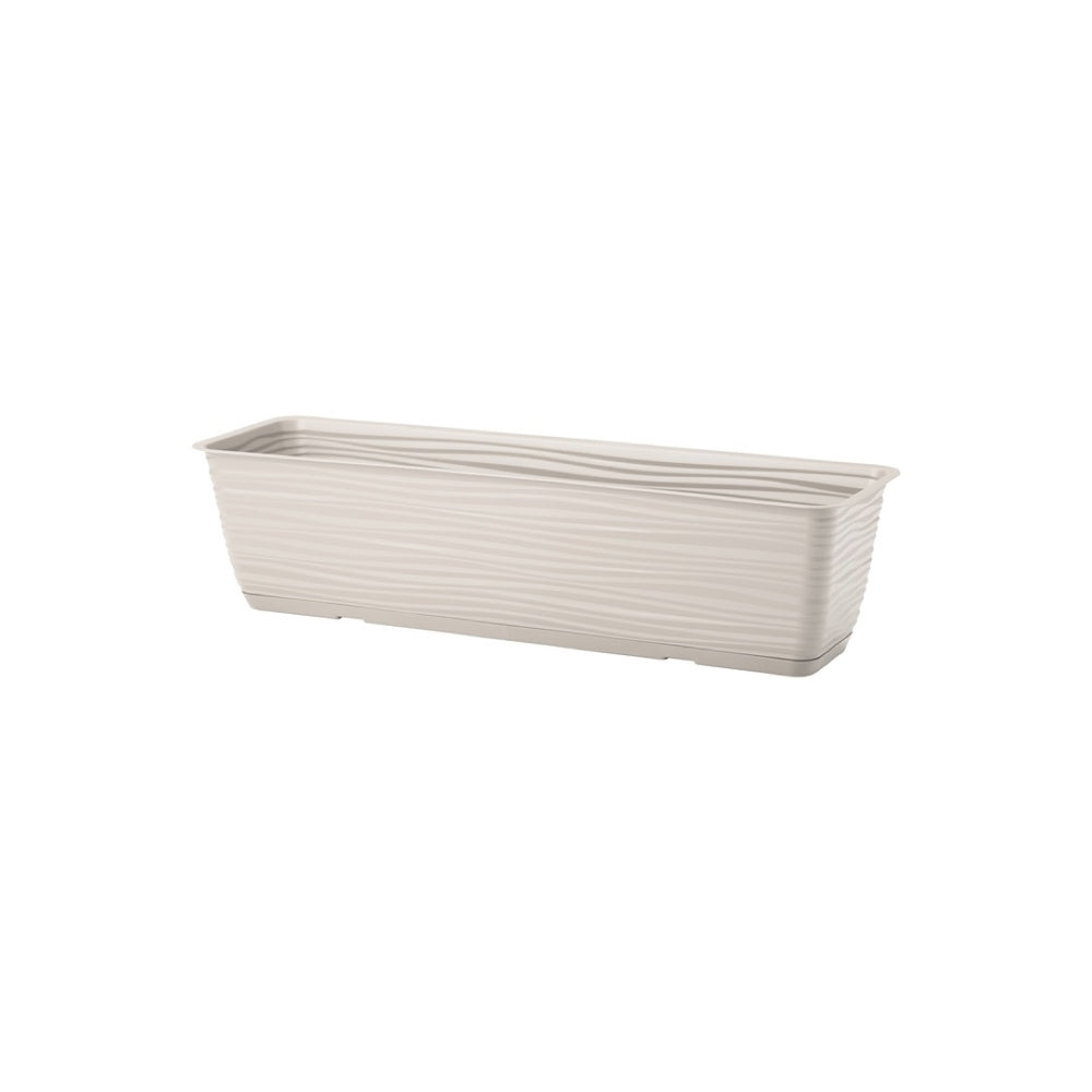 Jasnoszara skrzynka balkonowa Sahara z podstawką Form-Plastic, 60 cm, na białym tle