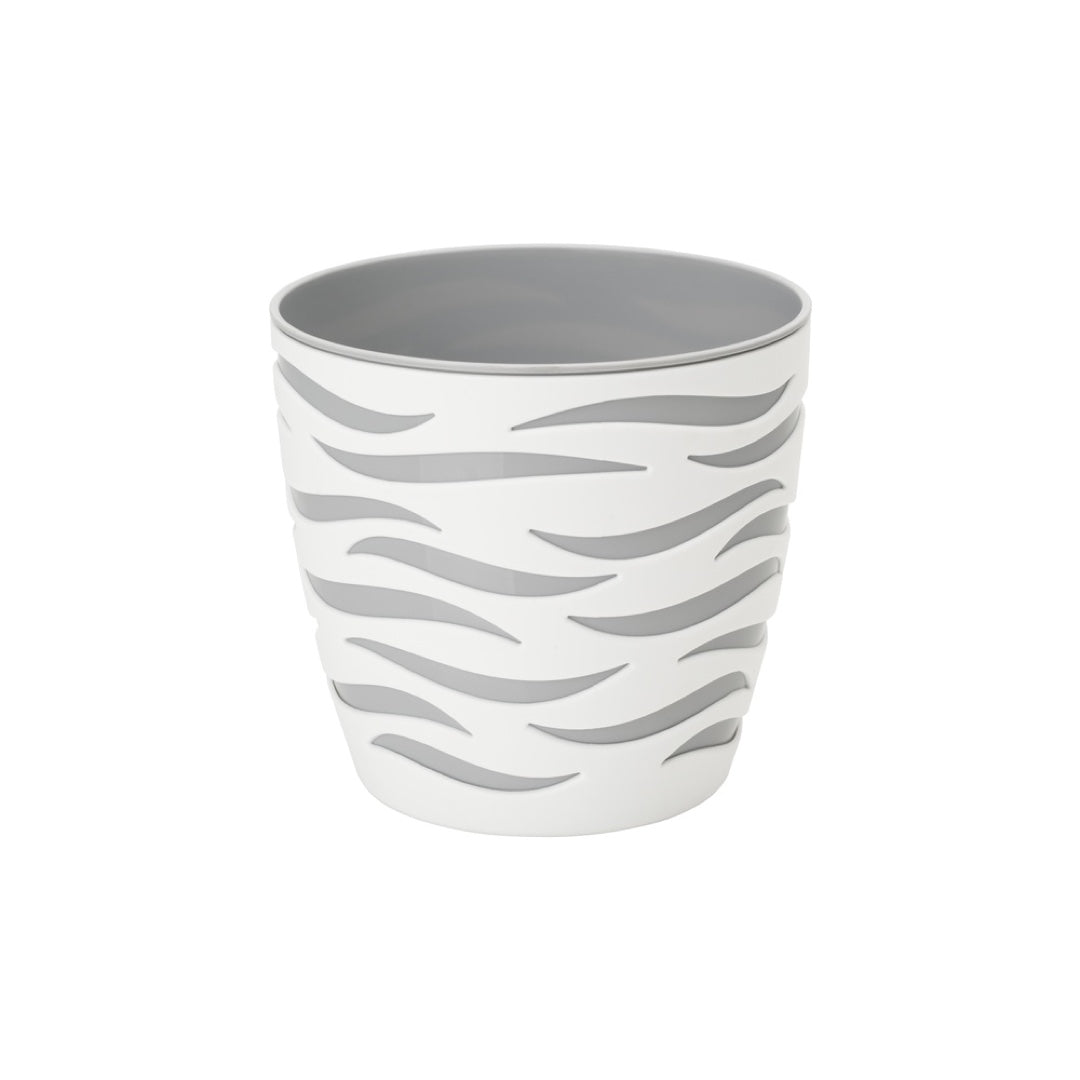 Biała ażurowa donica Sahara Duo 14 cm Form-Plastic z wkładem w kolorze platyna