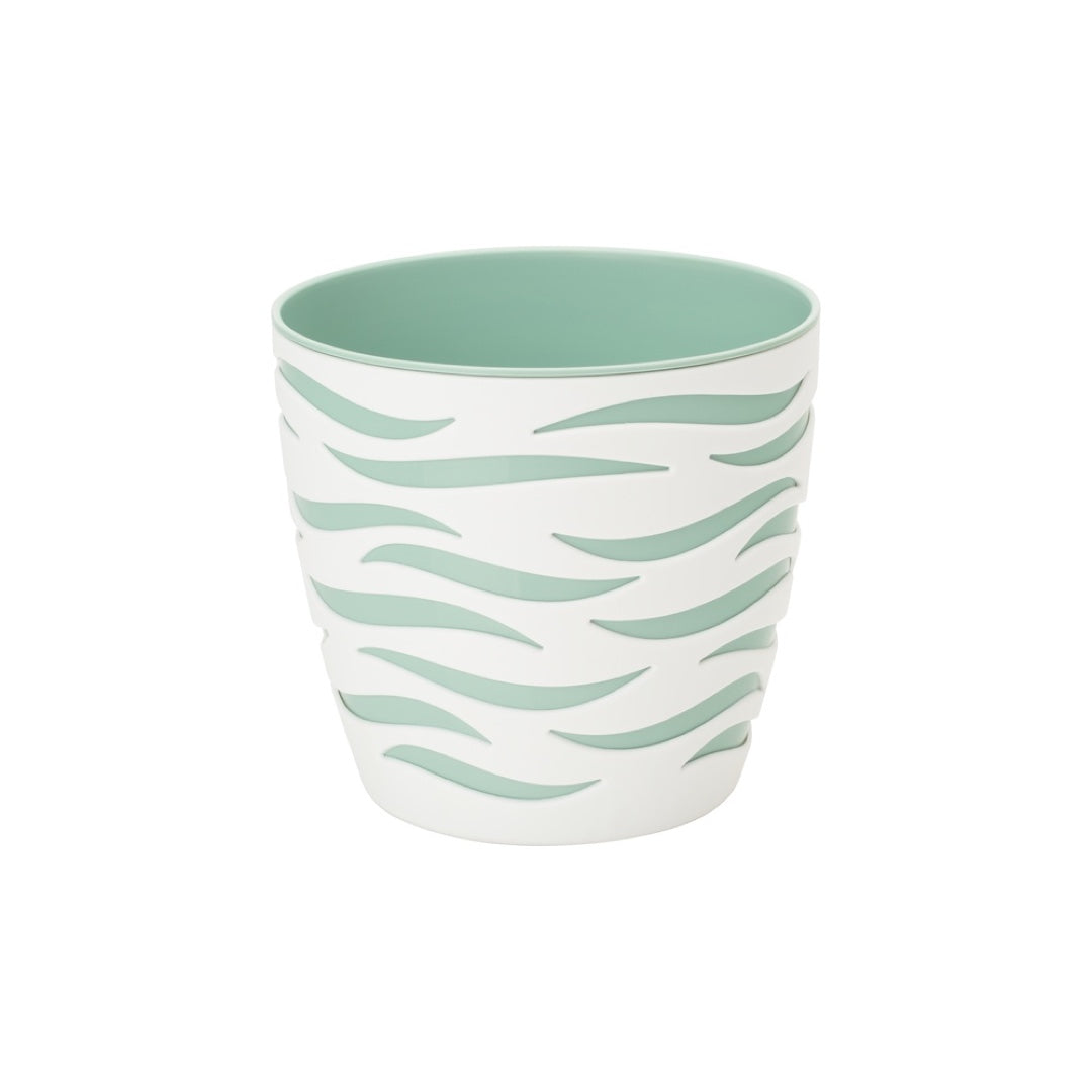 Biała ażurowa donica Sahara Duo 14 cm Form-Plastic z wkładem w kolorze pudrowej mięty