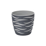 Antracytowa ażurowa donica Sahara Duo 14 cm Form-Plastic z jasnym wkładem platyna