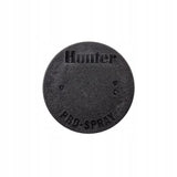 Czarny korek korpusu zraszacza Hunter PROS-04 z napisem Pro-Spray na białym tle