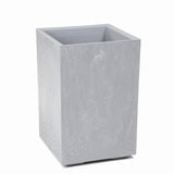 Wysoki kwietnik Karo Eco Recycled Lamela 40 x 40 x 60 cm w kolorze szary beton na białym tle