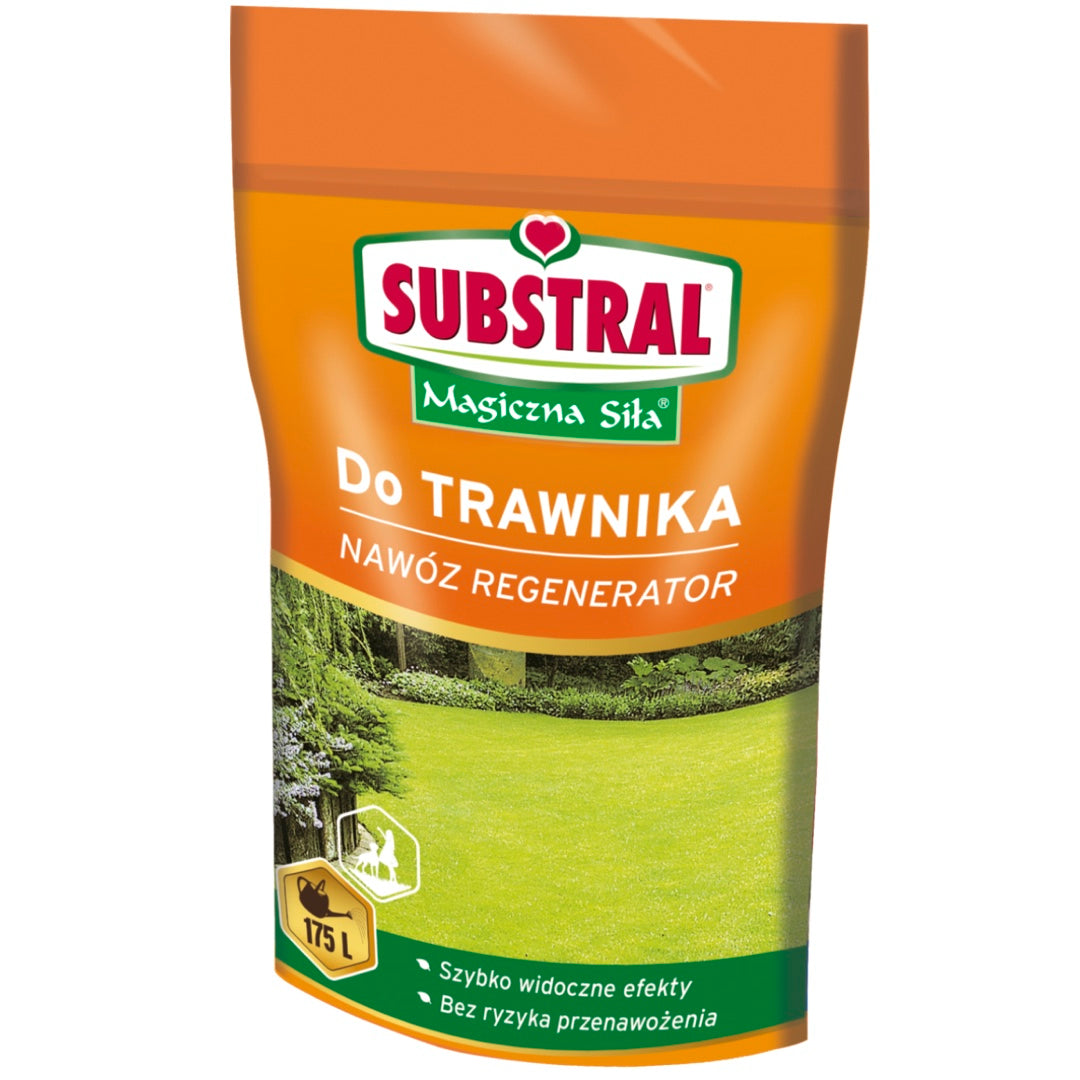 Torebka 350 g nawozu Substral Magiczna Siła do trawnika Regenerator na białym tle