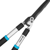 Mechanizm z przekładnią w nożycach ogrodowych Cellfast CELLPRO, zbliżenie na białym tle