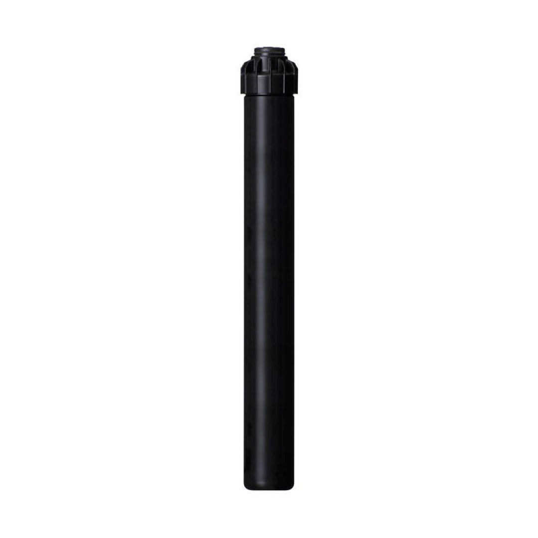 Zraszacz rotacyjny Hunter PGJ-12 o wynurzeniu 30 cm, długi czarny korpus z nasadką na białym tle