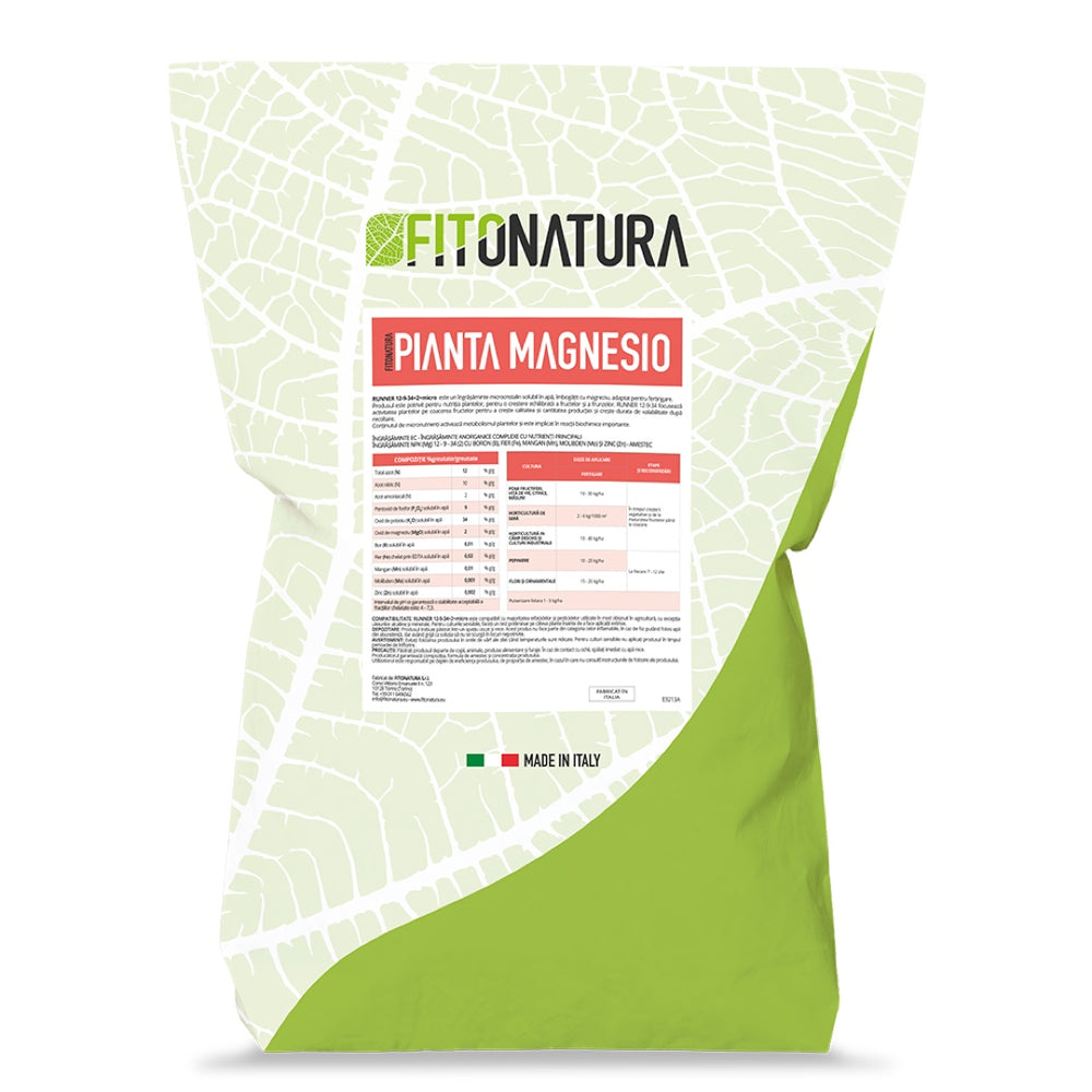 Worek nawozu magnezowego Pianta Magnesio firmy Fitonatura z napisem Made in Italy