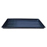 Czarna tacka do wysiewu Roko DPT 4 o wymiarach 360 x 560 mm na białym tle