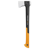 Siekiera rozłupująca X24 X-series Fiskars z czarno-pomarańczową rękojeścią na białym tle