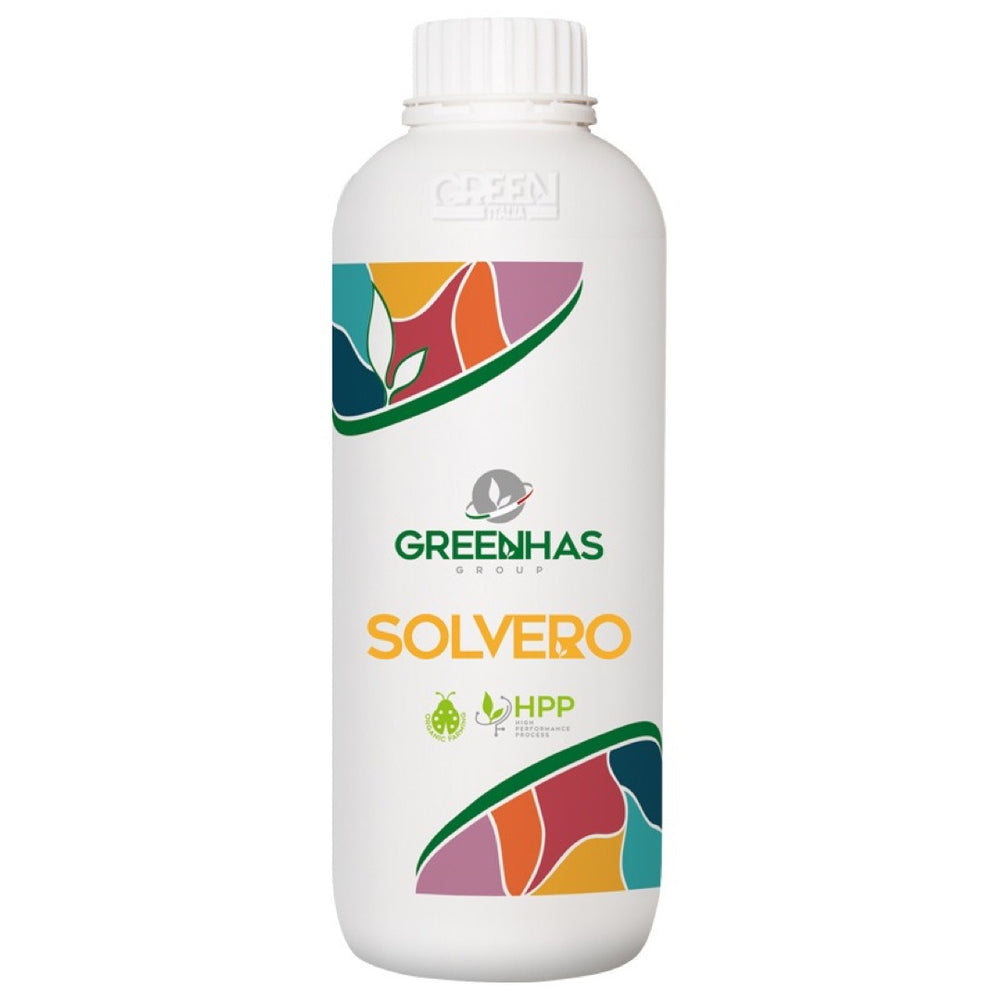 Butelka nawozu organicznego Solvero firmy Green Has na wybarwienie owoców (zdjęcie poglądowe)