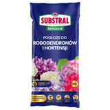 Worek podłoża Substral Osmocote do rododendronów i hortensji 20 l na białym tle