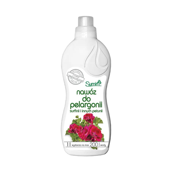 Butelka Sumin nawóz do pelargonii, surfinii i innych petunii 1 l na białym tle