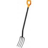 Widły do kopania Fiskars Solid pod kątem
