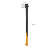 Siekiera rozłupująca X36 Fiskars z oznaczonymi wymiarami: szerokość 18 cm i długość 91,5 cm